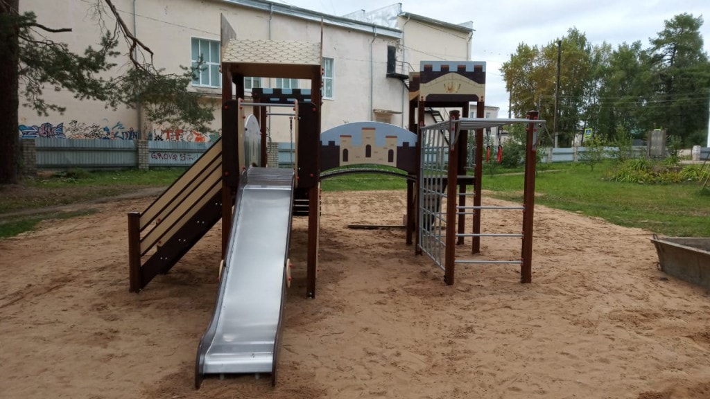 Доставка и установка металлических детских площадок в Белгороде